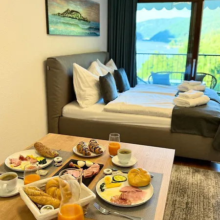 Am Ossiacher Mit Seeblick